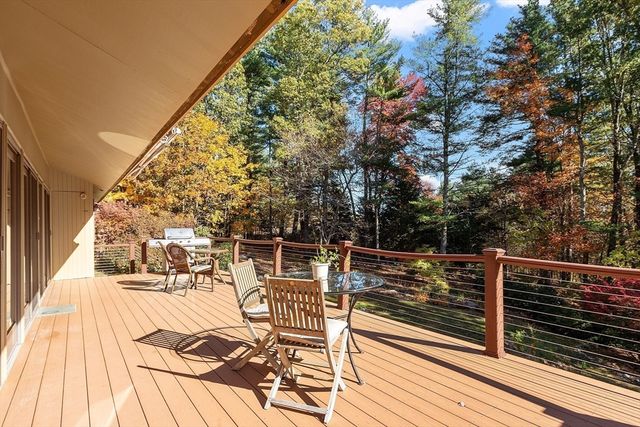 79 Old Orchard Lane, Boxborough, MA 01719