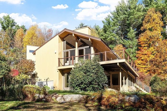 79 Old Orchard Lane, Boxborough, MA 01719