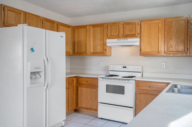 2531 Cuatro Milpas Road SW, Albuquerque, NM 87105