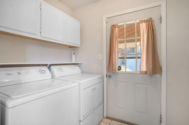 2531 Cuatro Milpas Road SW, Albuquerque, NM 87105