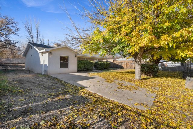 2531 Cuatro Milpas Road SW, Albuquerque, NM 87105