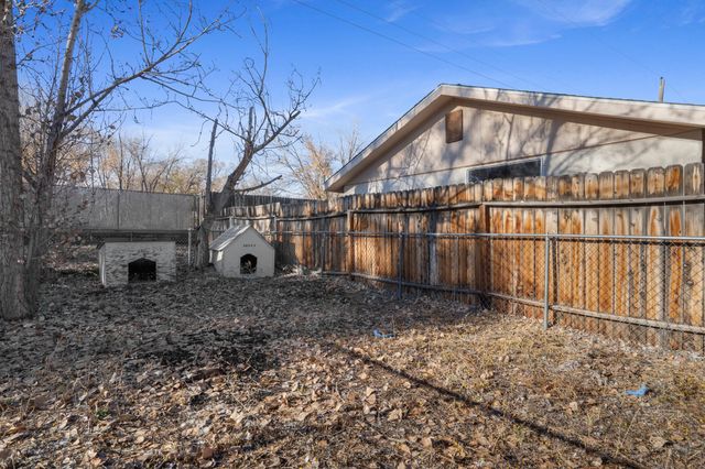 2531 Cuatro Milpas Road SW, Albuquerque, NM 87105