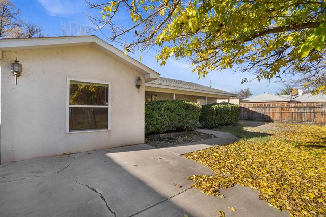2531 Cuatro Milpas Road SW, Albuquerque, NM 87105