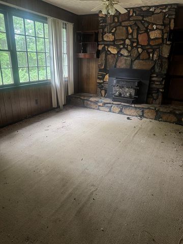 2736 Ridgecrest Circle, Hiawassee, GA 30546