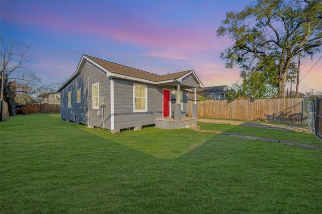 4009 Linder Street, Houston, TX 77026