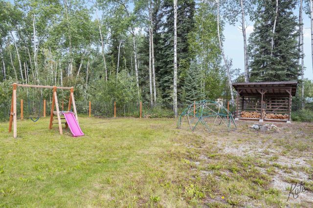 2010 LONG CIRCLE, North Pole, AK 99705