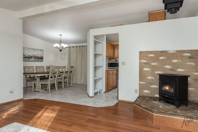 2010 LONG CIRCLE, North Pole, AK 99705