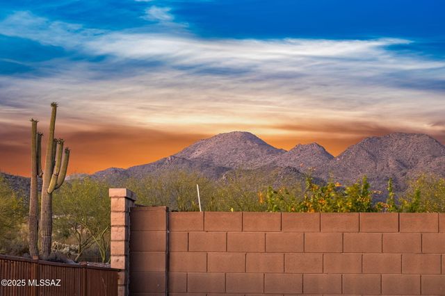 7090 Kanab Creek Trail, Marana, AZ 85658