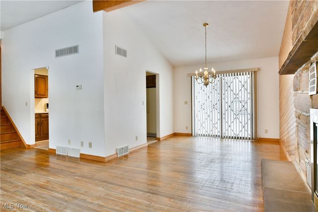 3825 Woodside Drive NW, Warren, OH 44483