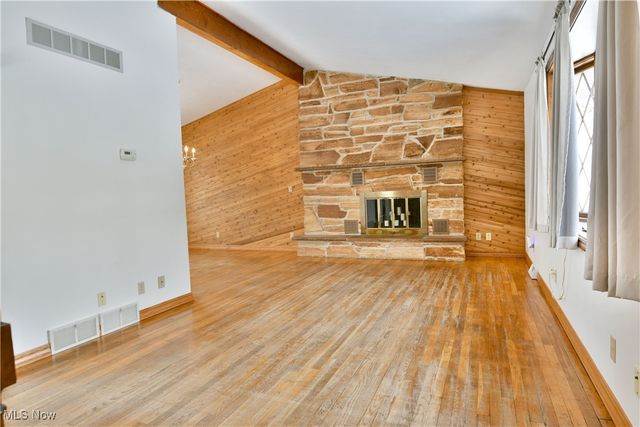 3825 Woodside Drive NW, Warren, OH 44483