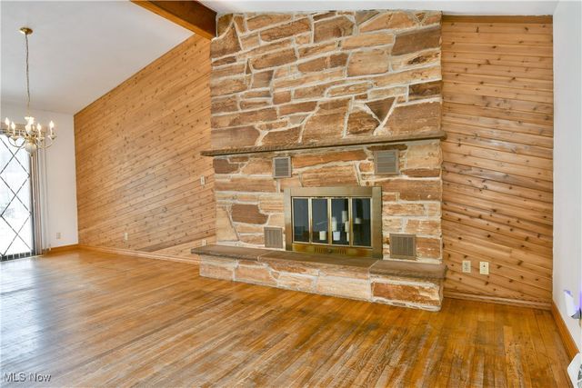 3825 Woodside Drive NW, Warren, OH 44483