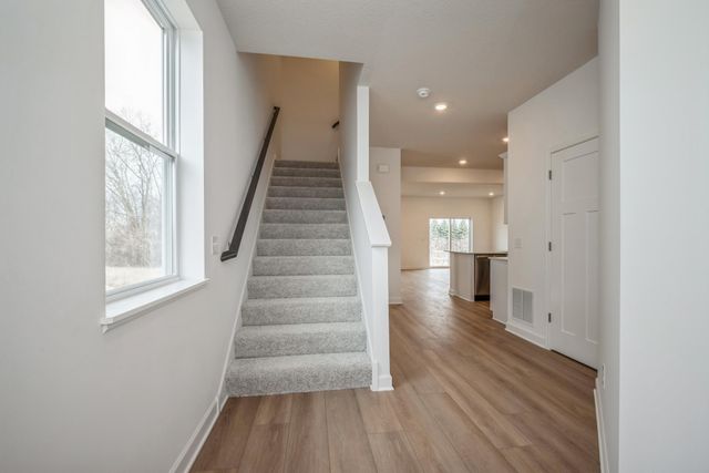 22401 Isla Way, Rogers, MN 55374