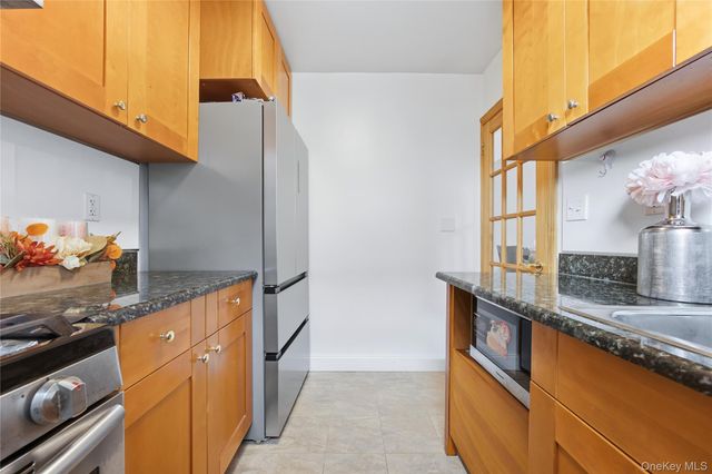 150-25 72 Road 6A, Kew Garden Hills, NY 11367