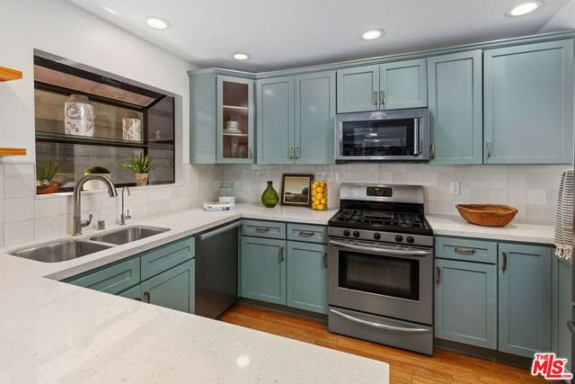 1742 Stoner Avenue 2, Los Angeles, CA 90025