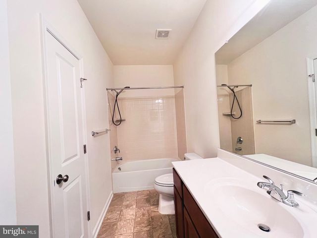 941 BASSWOOD DR, Stafford, VA 22554