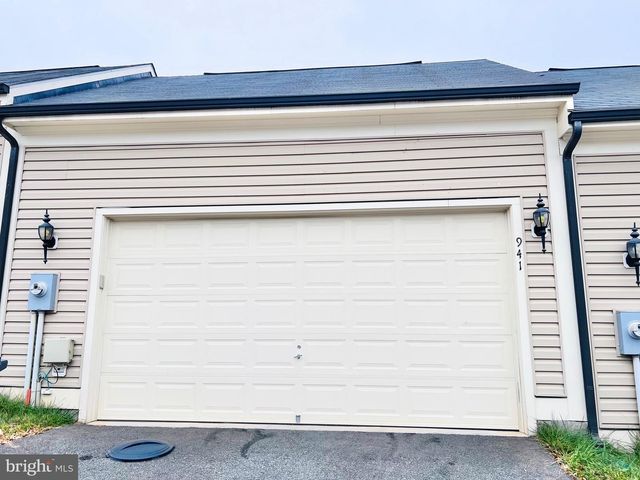 941 BASSWOOD DR, Stafford, VA 22554