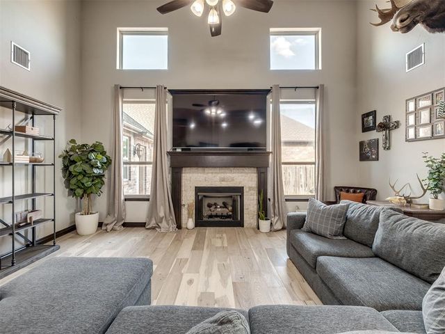 9124 SW 36th Street, Oklahoma City, OK 73179