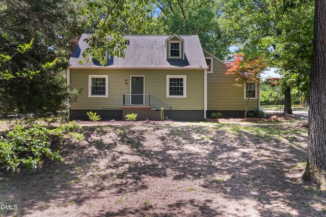 409 Forest Avenue, Broadway, NC 27505