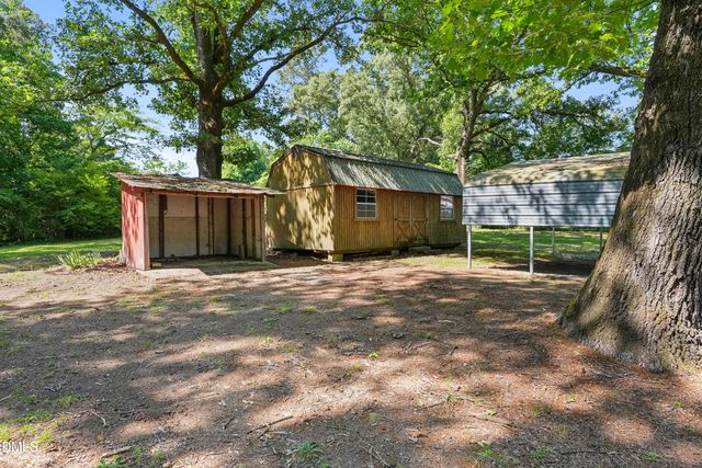 409 Forest Avenue, Broadway, NC 27505