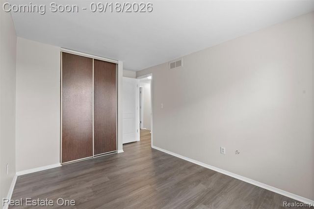 37682 Charter Oaks Boulevard, Clinton Township, MI 48036