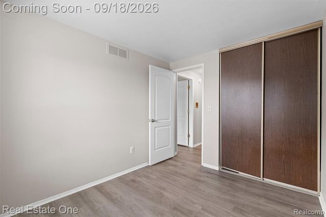 37682 Charter Oaks Boulevard, Clinton Township, MI 48036