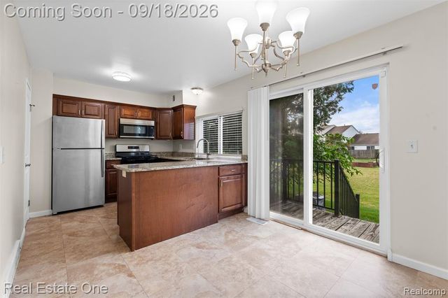 37682 Charter Oaks Boulevard, Clinton Township, MI 48036