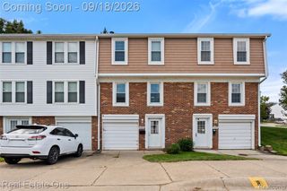 37682 Charter Oaks Boulevard, Clinton Township, MI 48036