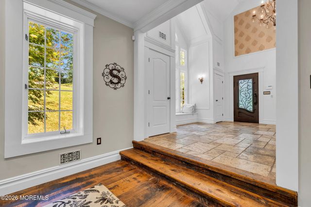 6 Forest Park Court, Holmdel, NJ 07733