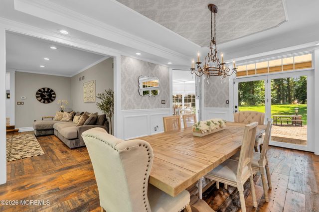 6 Forest Park Court, Holmdel, NJ 07733