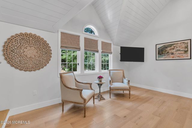 6 Forest Park Court, Holmdel, NJ 07733