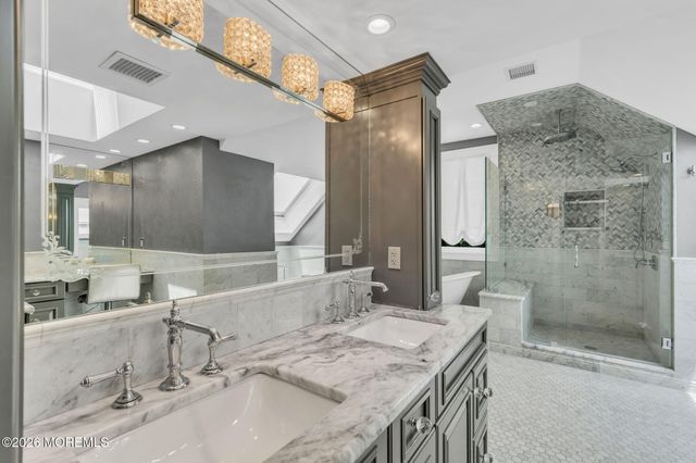 6 Forest Park Court, Holmdel, NJ 07733
