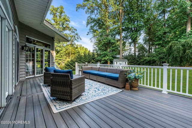 6 Forest Park Court, Holmdel, NJ 07733