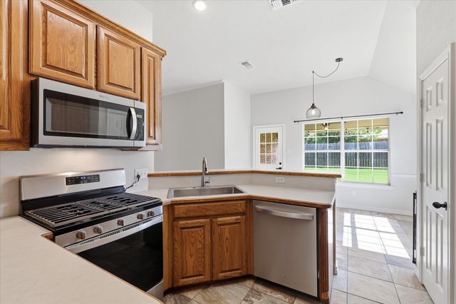 206 Mourning Dove Lane, Krum, TX 76249