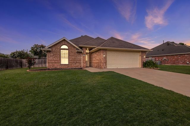 206 Mourning Dove Lane, Krum, TX 76249