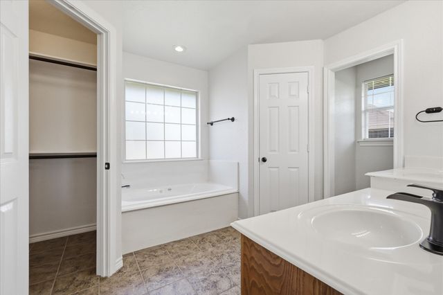 206 Mourning Dove Lane, Krum, TX 76249