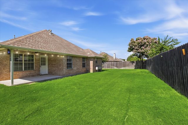 206 Mourning Dove Lane, Krum, TX 76249