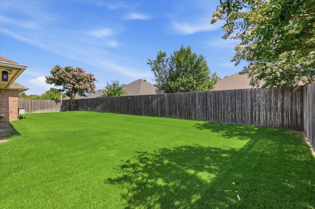 206 Mourning Dove Lane, Krum, TX 76249
