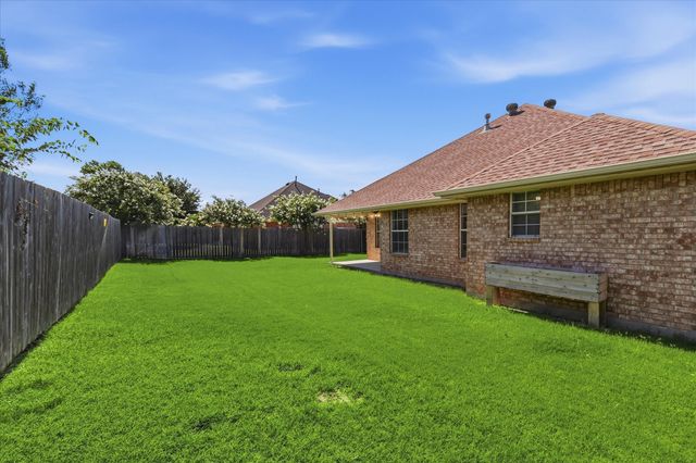 206 Mourning Dove Lane, Krum, TX 76249