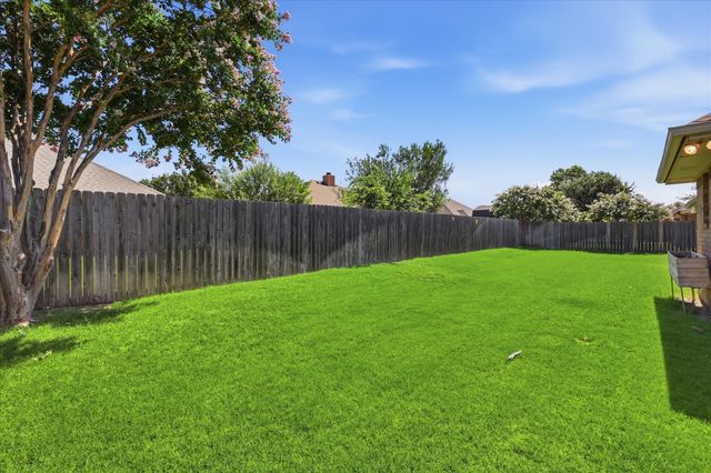 206 Mourning Dove Lane, Krum, TX 76249