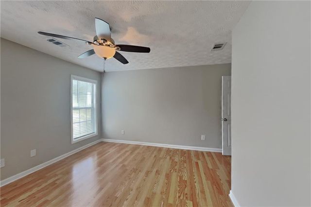 2882 Manor Glen Lane, Suwanee, GA 30024