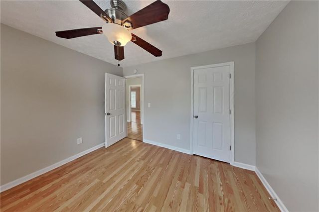 2882 Manor Glen Lane, Suwanee, GA 30024