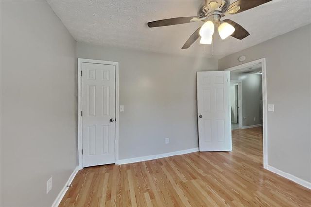 2882 Manor Glen Lane, Suwanee, GA 30024
