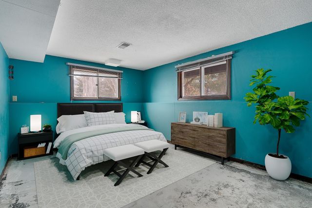 114 Fireside Court, La Crescent, MN 55947