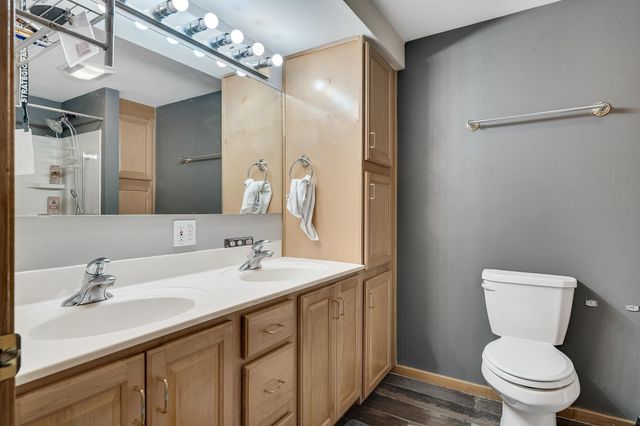 114 Fireside Court, La Crescent, MN 55947