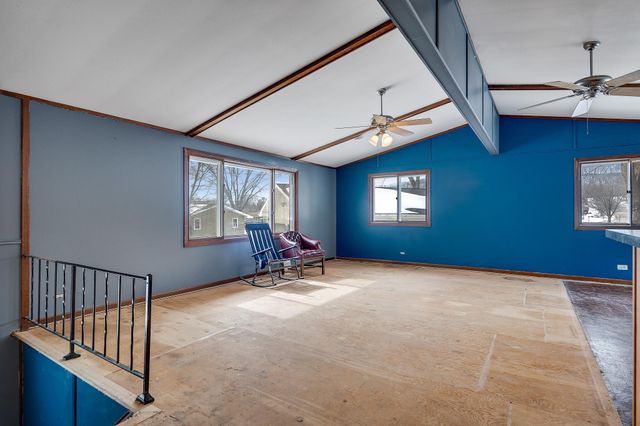 114 Fireside Court, La Crescent, MN 55947