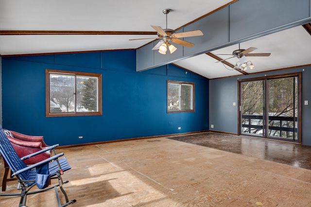 114 Fireside Court, La Crescent, MN 55947