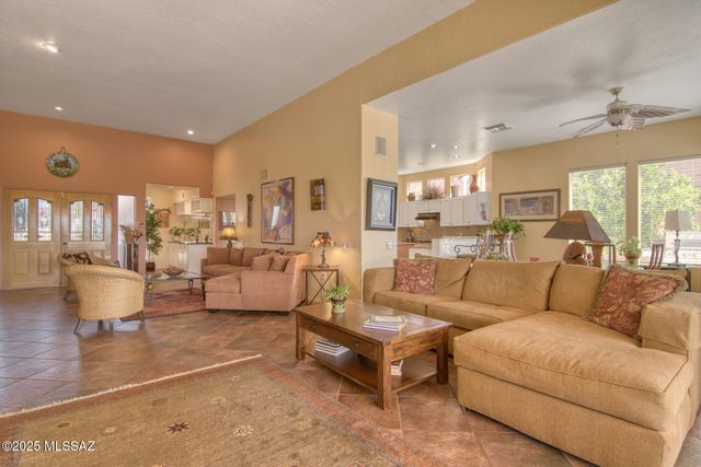 4365 S Royal Lytham Court, Green Valley, AZ 85622