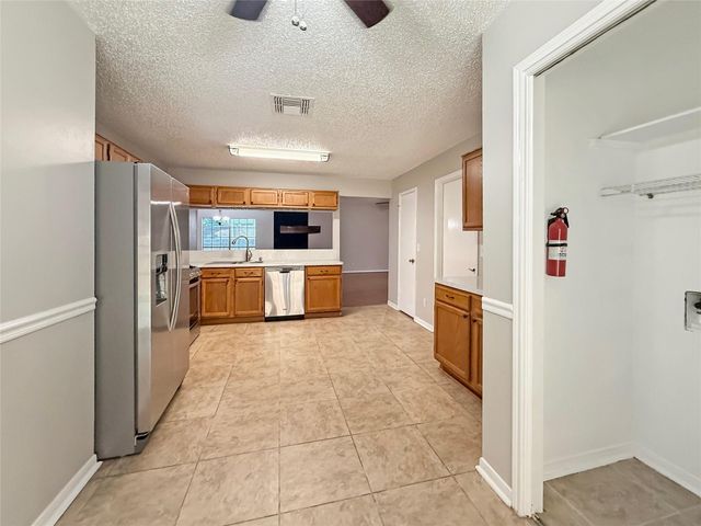 2708 Glendale Drive, Pearland, TX 77584