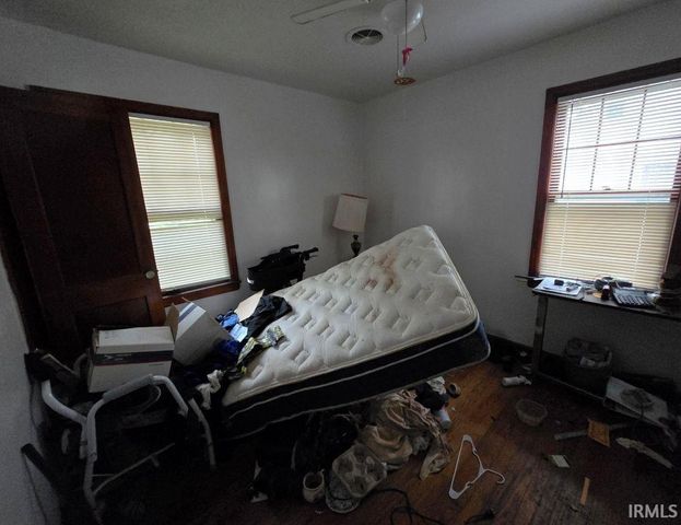 1862 Marshall Avenue, Evansville, IN 47714