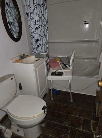 1862 Marshall Avenue, Evansville, IN 47714